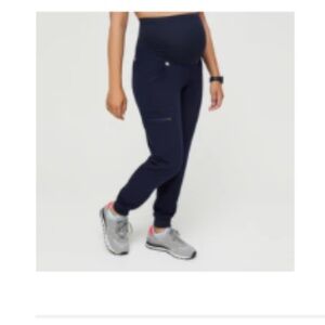 Figs women’s maternity Zamora jogger scrub pants
